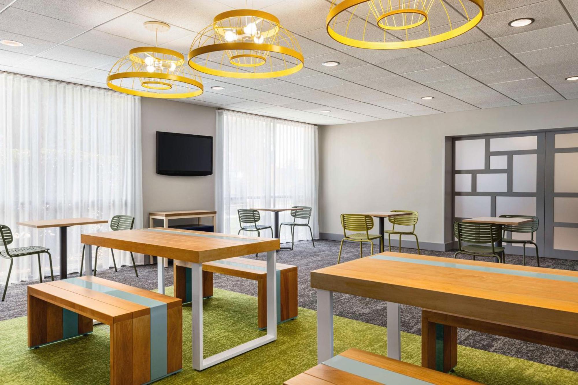 Spark By Hilton Germantown Washington Dc North Екстериор снимка