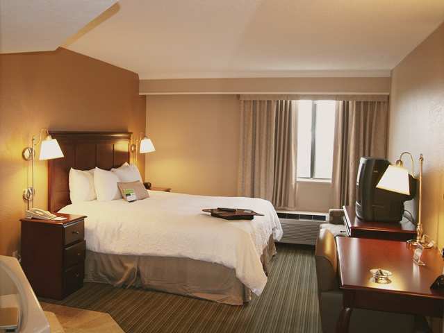 Spark By Hilton Germantown Washington Dc North Стая снимка